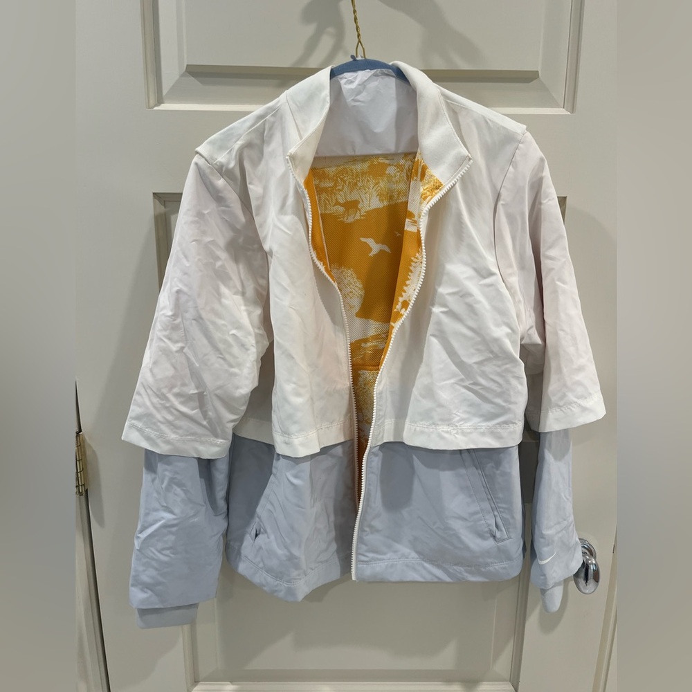 Nike Women’s Hyperadapt Shield Soft Shell Jacket - image 3